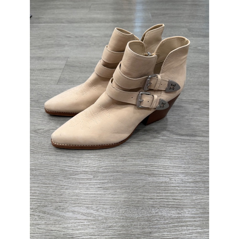 NWOB Sam‎ Edelman Windsor Ankle Boots Cream Leather Western Buckle 8.5 Cowgirl